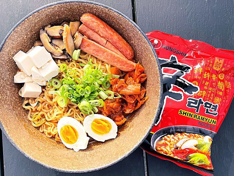 shin ramyun opskrift koreansk ramen