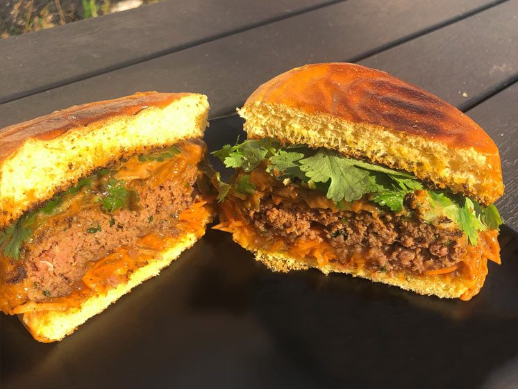 thailandsk inspireret burger