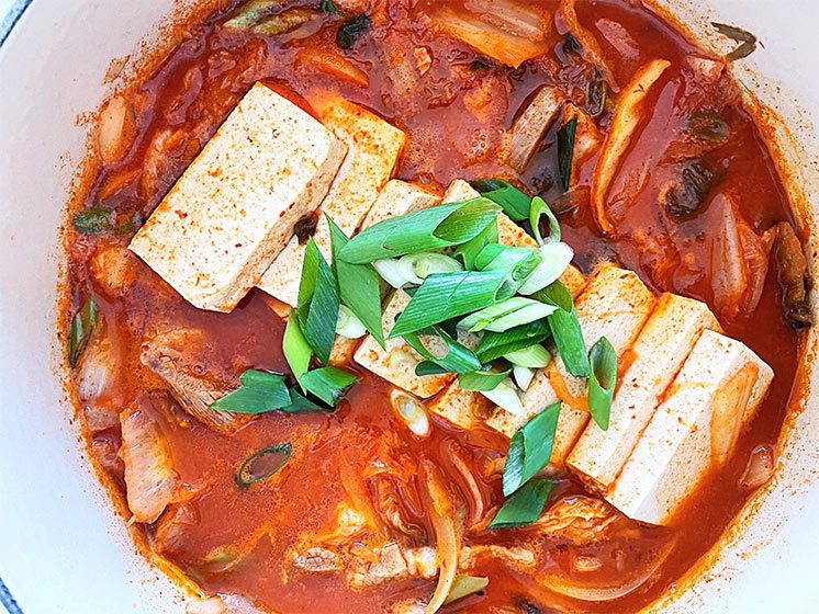 kimchi jjigae stew opskrift