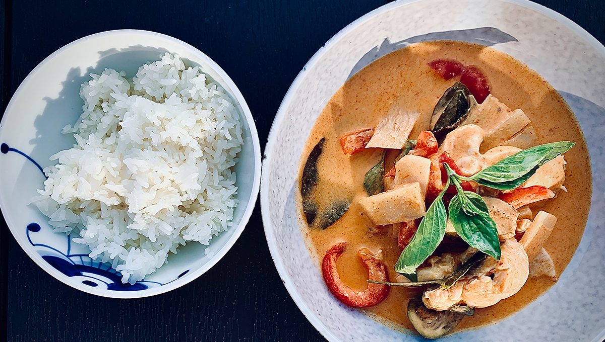 Kylling i rød karry opskrift